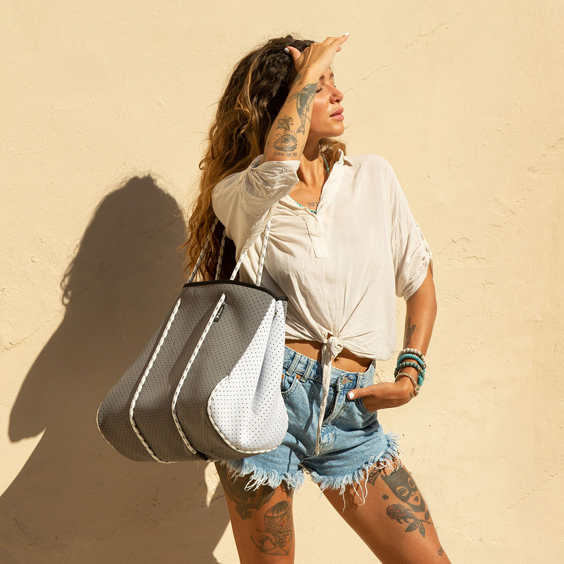 BOLSO NEOPRENO GRIS – Amiaire Items